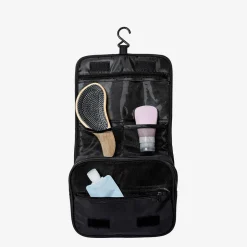 Borsa da toilette. Può essere appesa