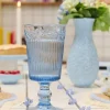 Calice da vino blu con fiori in rilievo - 250 ml