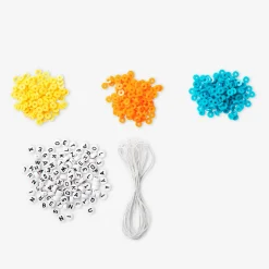 Set di perline con cordoncino - Colori e lettere tropicali