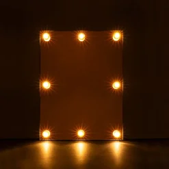 Specchio illuminato a parete