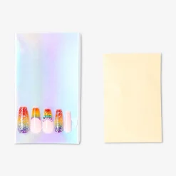 Unghie press-on con strass arcobaleno
